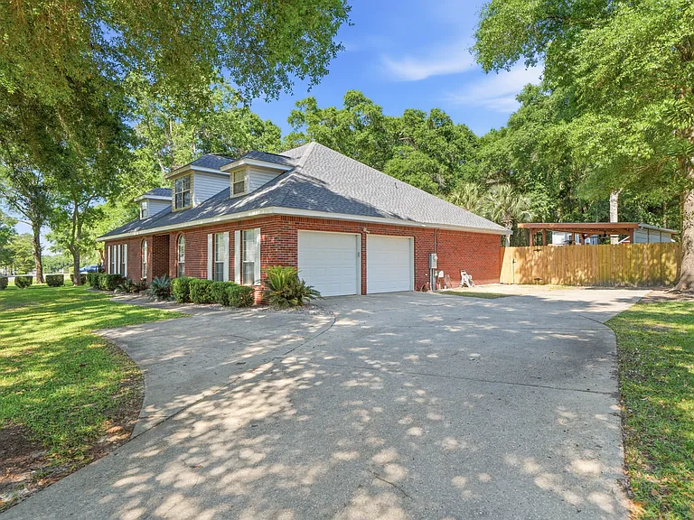 5855 Hunting Meadows Dr — Photo 2