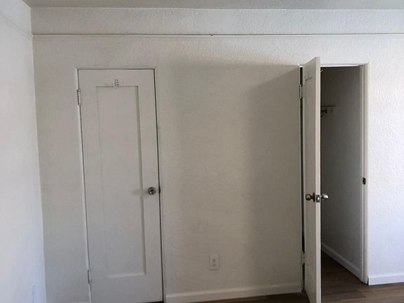 2nd image of 1929 Bacon St #3