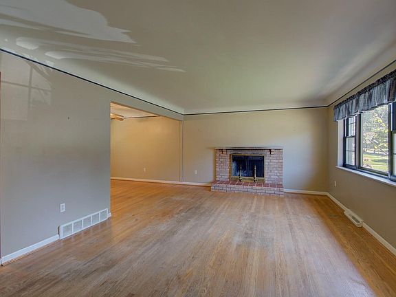 5th image of 6933 Moorfield Dr