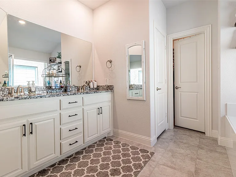 1533 Summit View Ln — Photo 7