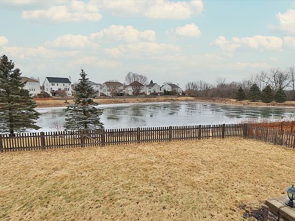 2nd image of 1868 W Broadsmore Ln