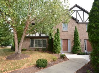 700 Christopher Cir, Pittsburgh, PA 15205