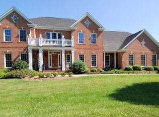 11444 Woolington Rd, Great Falls, VA 22066