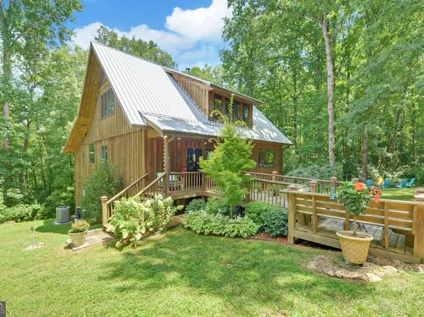 155 Goose Creek Ln, Clarkesville, GA 30523