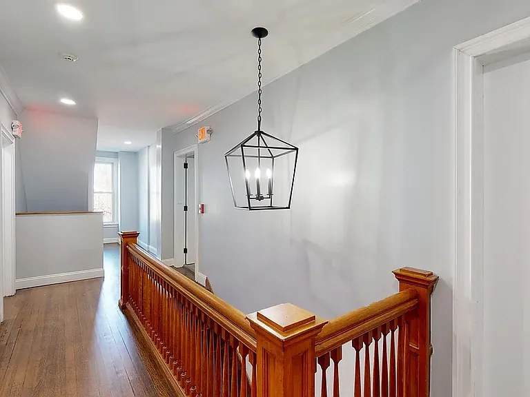 333 Humphrey St #8 — Photo 5