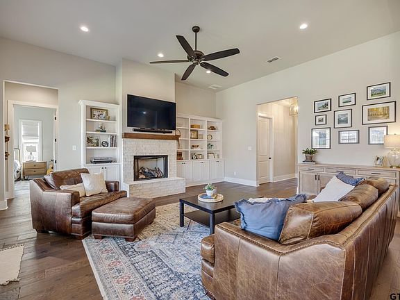 5th image of 9132 Long Branch Dr