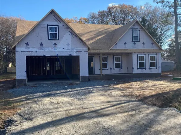 108 Oakside Dr, Harrisburg, NC 28075