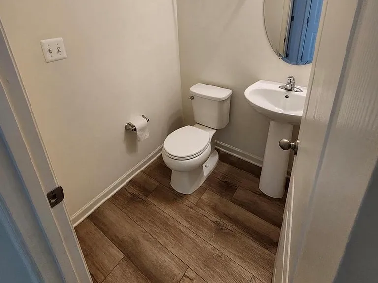 62 Belmont Pl — Photo 6