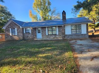 46 Pine St, Roxie, MS 39661