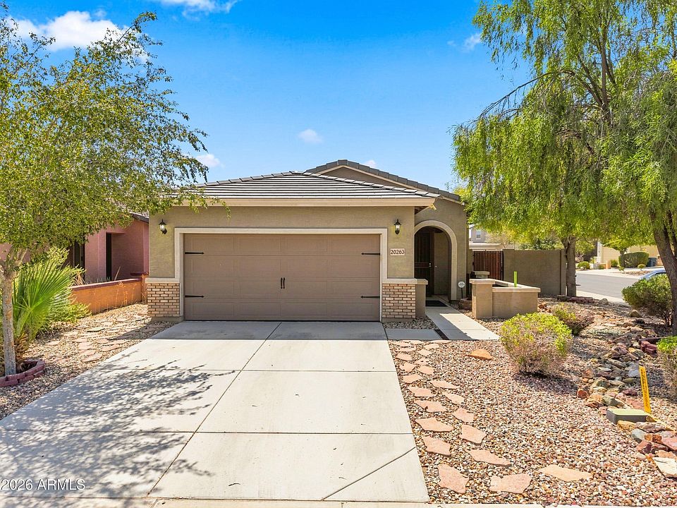 1st image of 20263 W TONTO Street