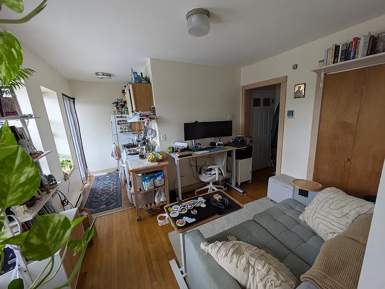 43 Ivaloo St #7R — Photo 5