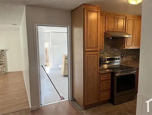 2868 Longacre Ct — Photo 2