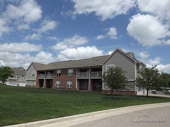 3rd image of 51861 Adler Park Dr E