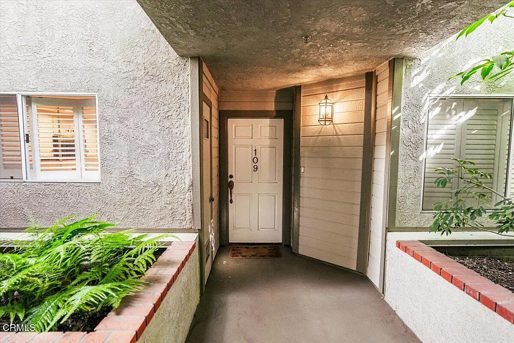 2 bed, 2.5 bath, 1197 sqft, $3,850 — Photo 3