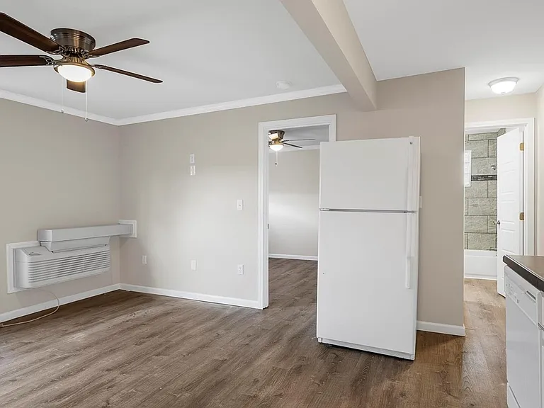 3398 High Ridge Blvd #12 — Photo 4