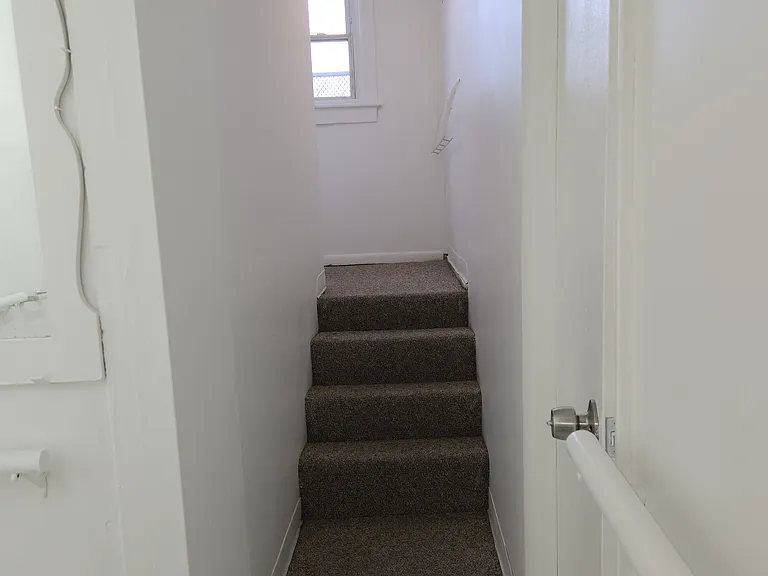 628 N 6th St #1 — Photo 14
