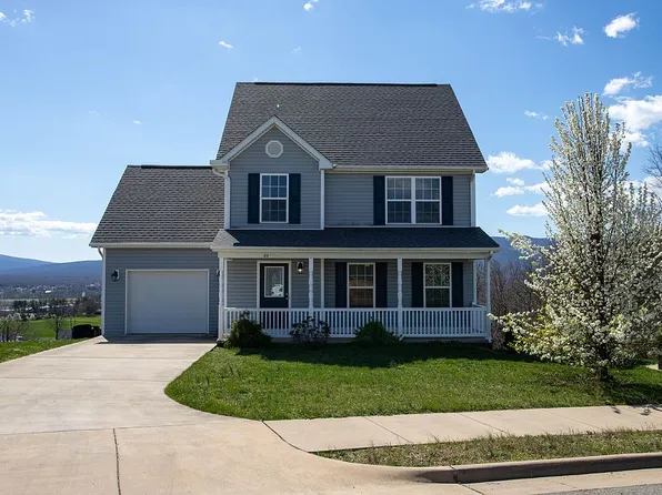 66 Upland Ct, Stuarts Draft, VA 24477