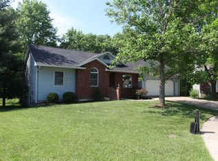 812 S Cedar Lake Ct, Columbia, MO 65203