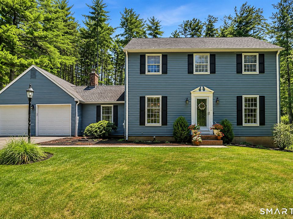 1st image of 11 Lexington Drive