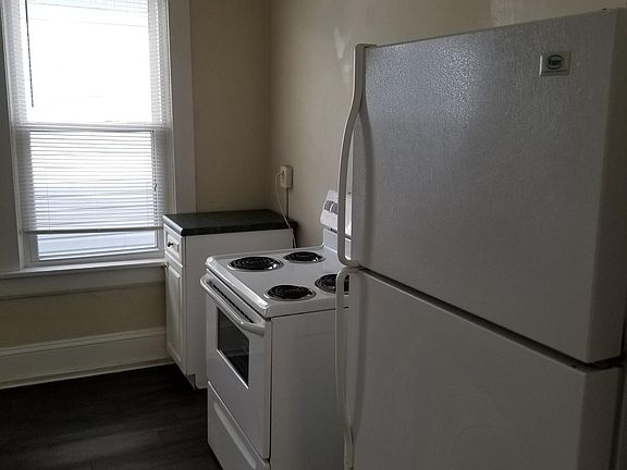 5th image of 916 Jamison Ave SE