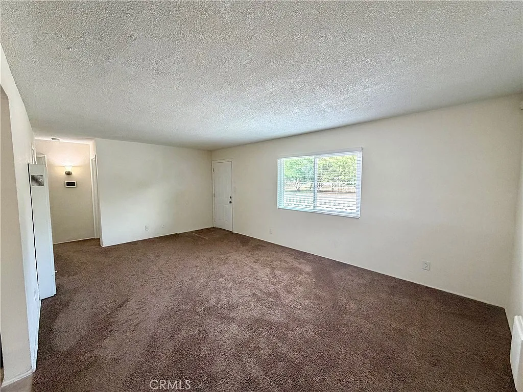 2 bed, 865 sqft, $1,950 — Photo 4