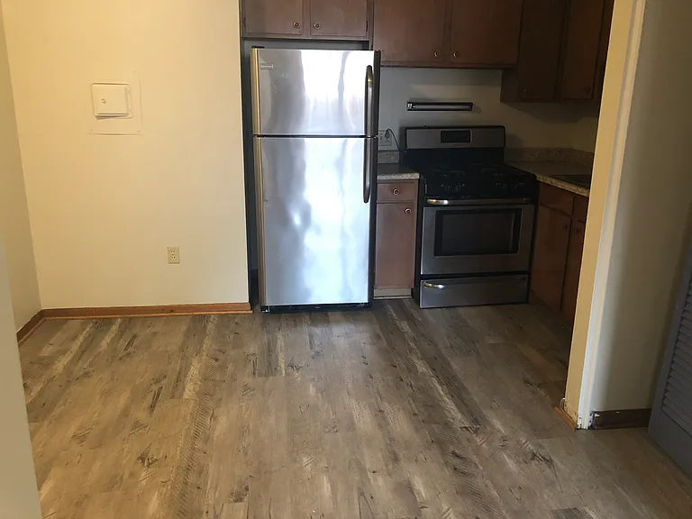 73 Georgetown Dr #B — Photo 5
