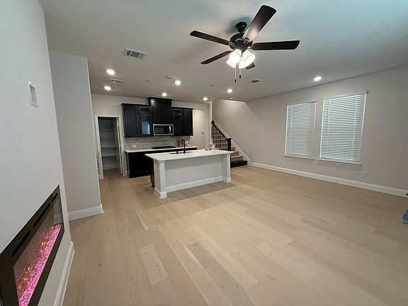 5th image of 3520 Thistlewood Dr