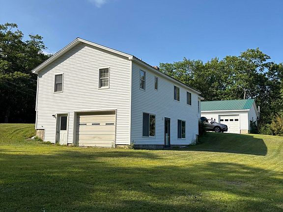 4th image of 504 Neck Road