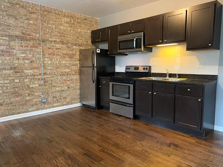 4860 N Rockwell — Photo 14