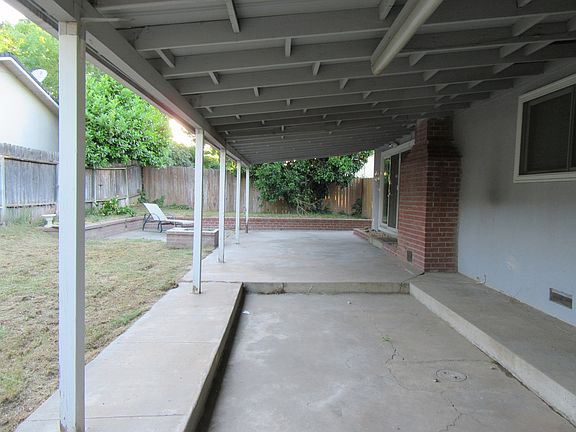 3rd image of 5849 Shenandoah Dr