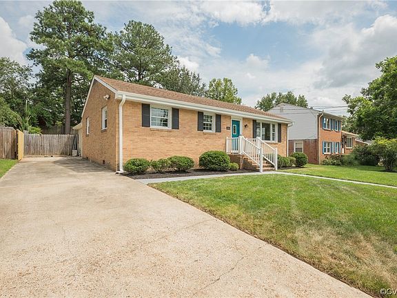 2nd image of 606 Old Town Dr