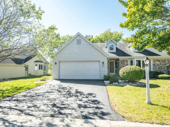 W179N9765 Riversbend CIRCLE WEST West, Germantown, WI 53022