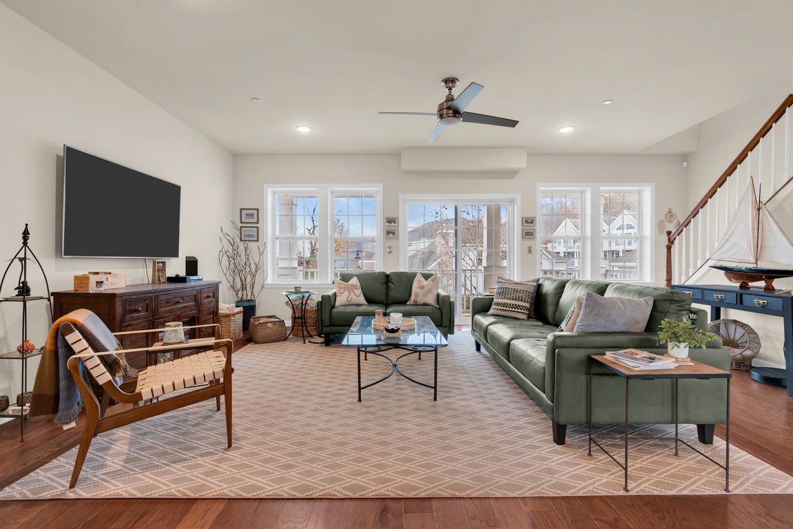 next background image