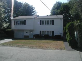 7 Pamela Rd, Saugus, MA 01906