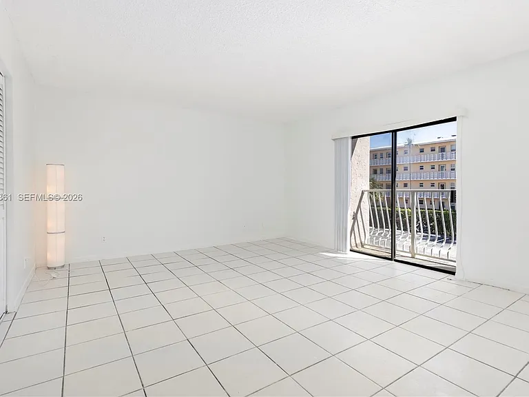 500 NE 2nd St #223 — Photo 12