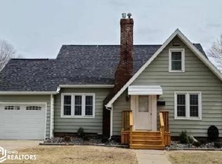 112 Shellway Dr, Mount Ayr, IA 50854