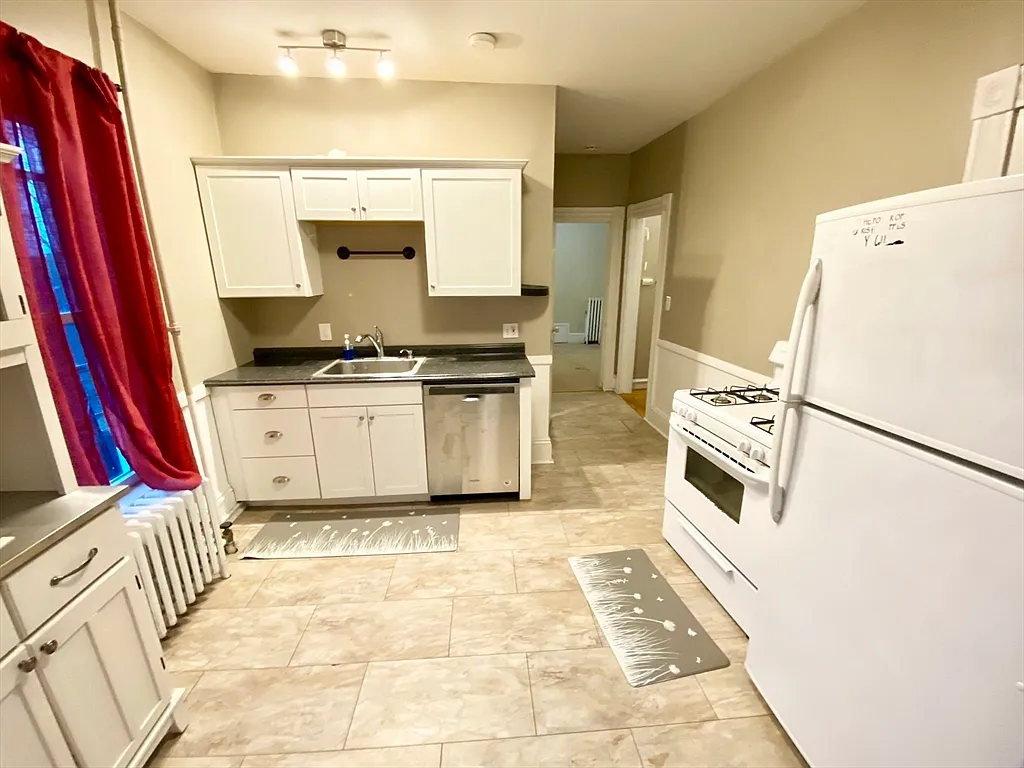 1 bed, 1.0 bath, 400 sqft, $1,995 — Photo 3