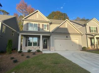 5512 Shallow Branch Dr, Flowery Branch, GA 30542