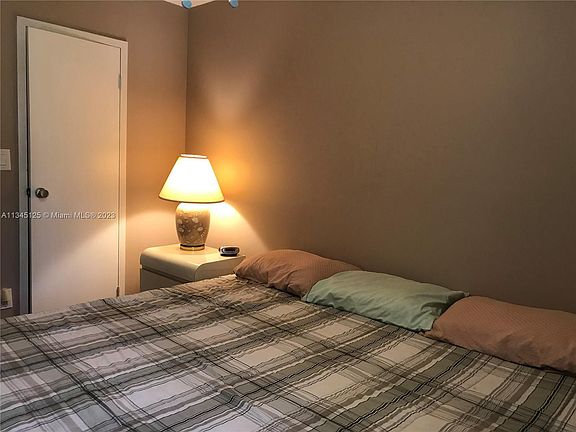 5th image of 210 172nd St APT 331