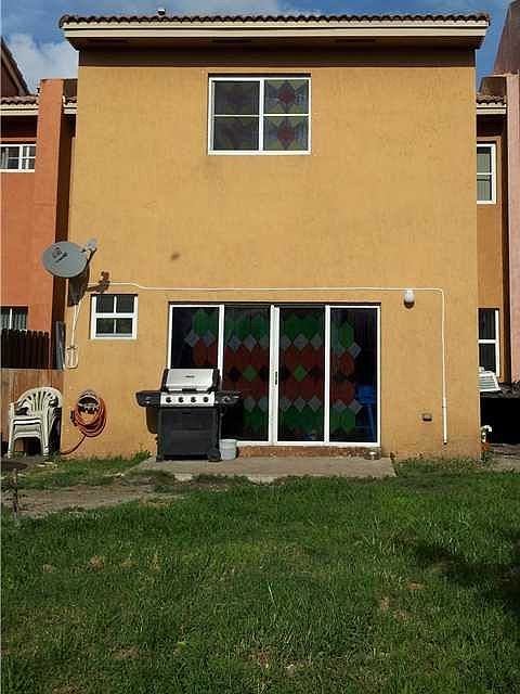 1st image of 916 SW 6th Ct