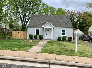 2426 Byrd Ln, Alexandria, VA 22303