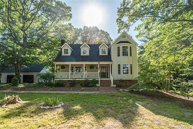 1st image of 344 Echo Hill Ln