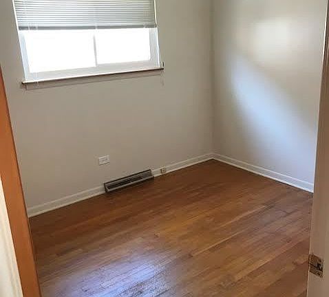 5th image of 8842 S Eggleston Ave