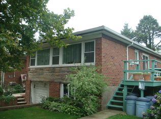 7114 167th St, Fresh Meadows, NY 11365