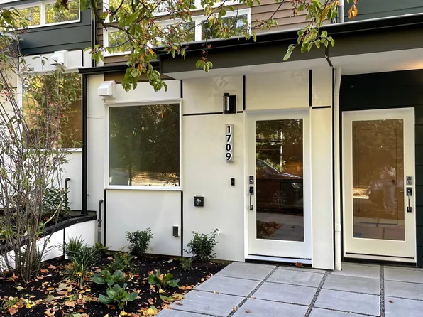 1709 N 42nd St, Seattle, WA 98103