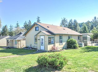 1992 Birch Ave, Reedsport, OR 97467