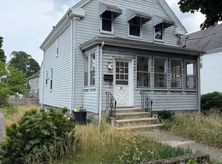 27 Clarendon St, Quincy, MA 02169