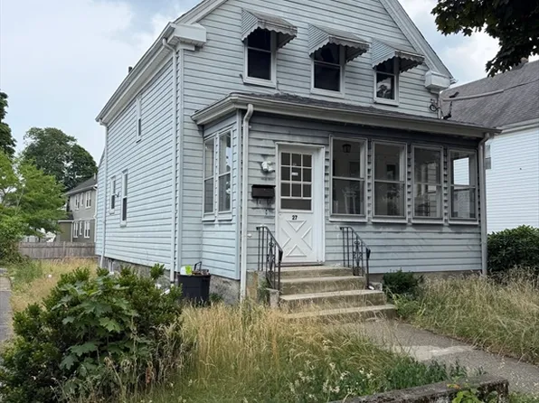 27 Clarendon St, Quincy, MA 02169