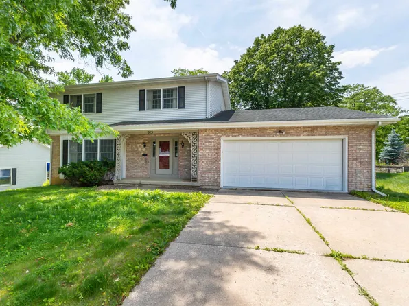 515 Heritage Dr, Dubuque, IA 52003