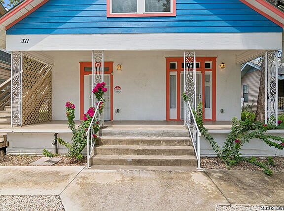 2nd image of 311 Castillo Ave #101
